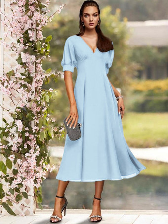 Bleu ClairRobe de soirée pour la mère de la mariée col en V manches courtes A-ligne plissé thé longueur robes d'invité de mariage personnalisation gratuite