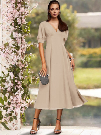 Champagne Robe de soirée pour la mère de la mariée col en V manches courtes A-ligne plissé thé longueur robes d'invité de mariage personnalisation gratuite