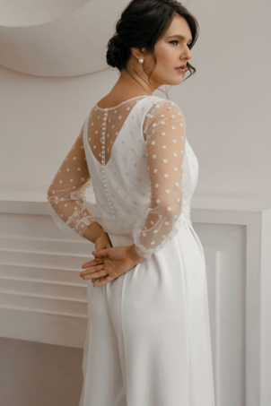 Mono de boda simple blanco Cuello en V Manga larga Arcos Monos de novia