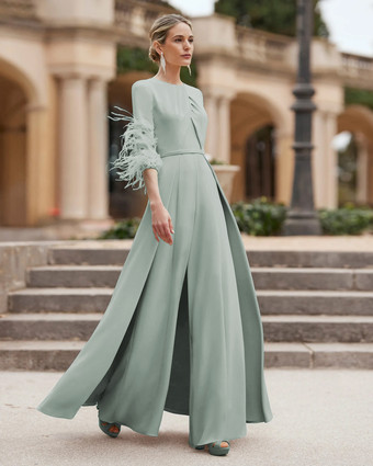 パステルグリーンマザードレス デザインネックライン 3/4 丈スリーブ ジャンプスーツ ビーズ付き ウェディングゲストドレス