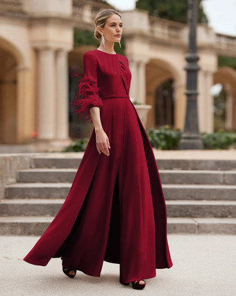 バーガンディーマザードレス デザインネックライン 3/4 丈スリーブ ジャンプスーツ ビーズ付き ウェディングゲストドレス