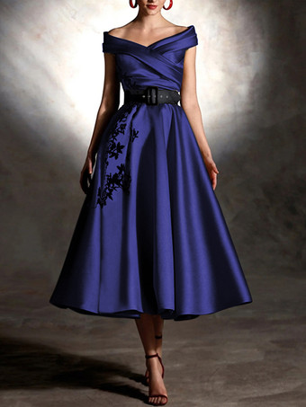 ロイヤパープルプロムドレス サテン生地 デザインネックライン ボールガウン 半袖 アップリケ パーティードレス