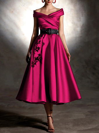 ローズレッドプロムドレス サテン生地 デザインネックライン ボールガウン 半袖 アップリケ パーティードレス