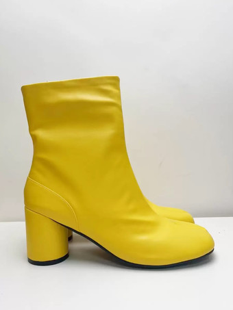 Botines negros de mujer con punta redonda y tacón grueso