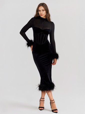 Abito in piume nere Abiti traslucidi in velluto a maniche lunghe