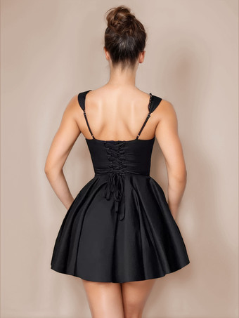 リトルブラックドレス タイフロント レースアップ ショート スウィングドレス
