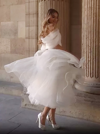 ショートウェディングドレス Vネック 半袖 Aライン ナチュラルウエスト オーガンザ ショートブライダルドレス