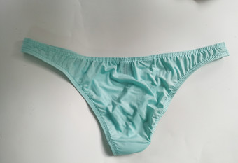 ライトスカイブルー男性下着　ナイロン　セクシー　単色　お風呂　