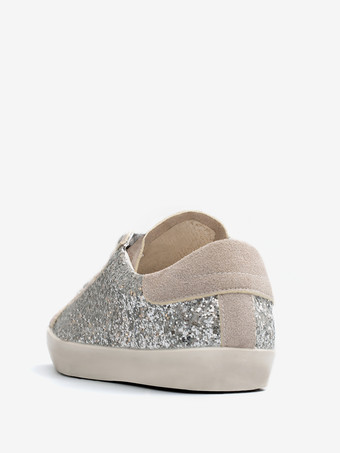 女性用シルバーグリッターレースアップスケートスニーカー