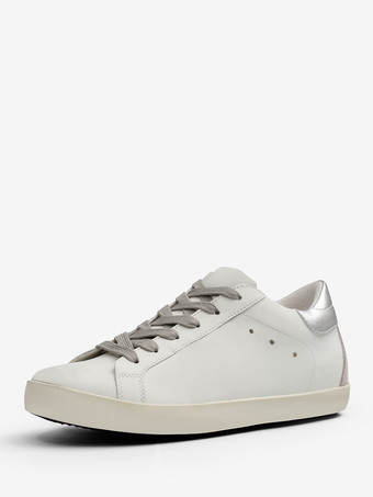 女性用シルバーレースアップスケートスニーカー