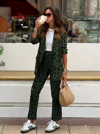 グリーン 女性用レオパード柄スーツ ノッチドラペルブレザーとスリムフィットパンツのツーピースコーデセット 2025