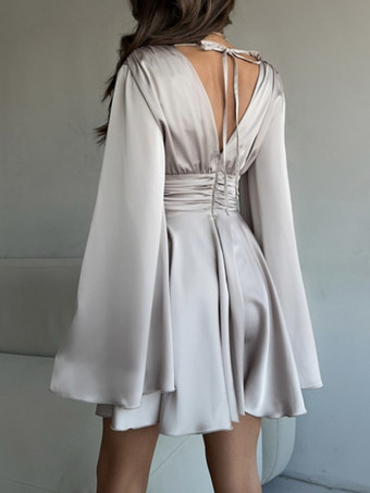 サテン スケーター ドレス ディープ V ネック ロング ベル スリーブ プリーツ 春 セクシー ミニ スイング ドレス レディース 2025