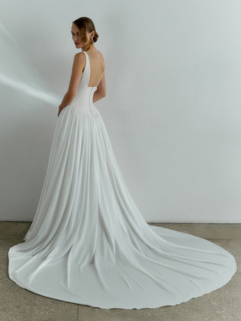 シンプルなウェディングドレス バスクウエスト ボールガウン スクエアネック ノースリーブ 50cm ブライダルドレス