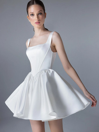 ブライダルミニドレス ショートウェディングドレス スクエアネック ノースリーブ ショート ナチュラルウエスト サテン生地 ブライダルガウン