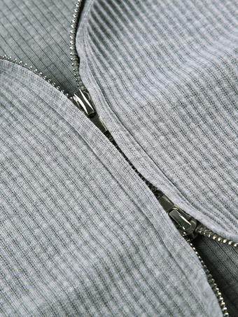 レディース フード付きジャケット、ノースリーブタンクトップ、ショートパンツ 3点セット 春カジュアルコーデ 2025