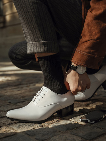 ホワイト 男性用ドレスシューズ 高品質のラウンドトゥレザークラシックドレスシューズ