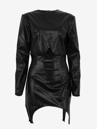 フェイクレザーのツーピースコーデセット（黒の長袖クロップトップとミニスカート）レディース春コーデ 2025