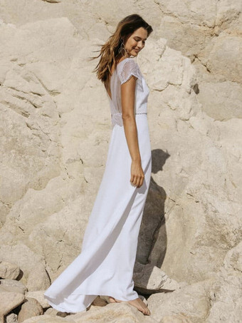 ホワイトボヘミアンウェディングドレス ストレッチクレープ 刺繍入り ボールガウン スイープ ナチュラルウエスト バックレス ショートスリーブ Vネック アイボリー