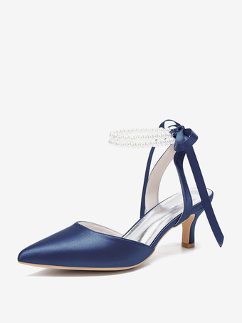 ディープブルーアイボリーのウェディングシューズ サテンの尖ったつま先 パールのリボン アンクルストラップ ブライダル プロムシューズ