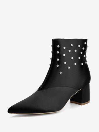 ブラック サテンのウェディングブーティ ポインテッドトゥ パール チャンキーヒール ブライダルシューズ