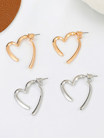 女性のためのハート型イヤリング 2025