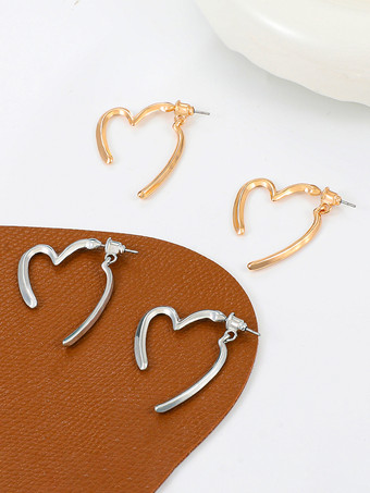 女性のためのハート型イヤリング 2025