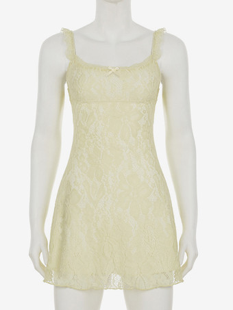 バターイエローのレーススリップドレス エレガントなサマーミニドレス（女性用 2025年）