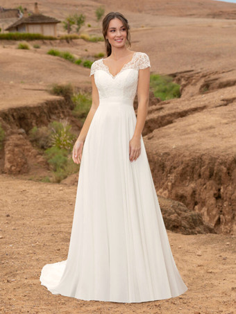 アイボリーボヘミアンウェディングドレス レース レース ボールガウン トレーン付き ナチュラルウエスト バックレス 半袖 Vネック ホワイト