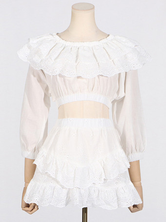 ホワイトのツーピースコーデセット（フリルトリムのクロップトップとティアードスカート）レディース夏コーデ 2025