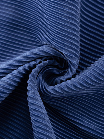 フード付きトラックスーツとブラとパンツのカジュアルツーピースコーデセット（レディース春コーデ2025）