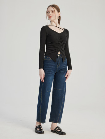 ステッチディテール付きダークブルージーンズ 春のレディースボトム 2026