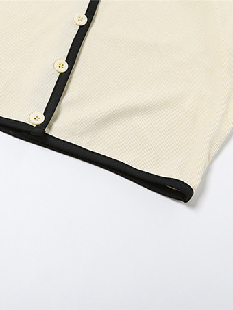 コントラストのあるツーピースコーデセット クロップトップとミニスカートの夏コーデ（レディース 2025年版）