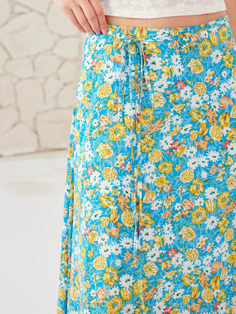 ビーチツーピースセット ホルターネック クロップトップと花柄ロングスカート 夏用レディース 2026