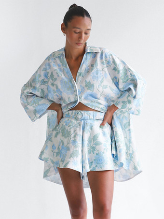 ライトスカイブルー青い花柄ツーピースコーデセット シャツとショートパンツ、ベルト付き 夏レディースコーデ 2025