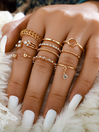 ゴールド 女性用 8 ピース リング セット 2025