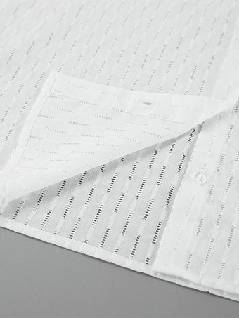 2025年レディース春トップス、長袖のホワイト中空シャツ