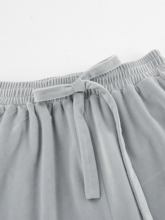 ベルベットのツーピースコーデセット ジップアップトップスとワイドレッグボトムス レディース 春コーデ 2025