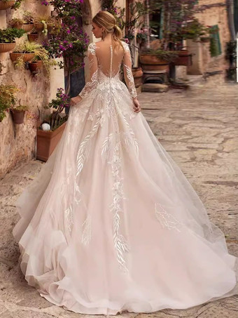 ウェディングドレスデザインネックラインロングスリーブトレーンチュールブライダルガウン