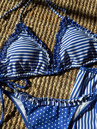 ストライププリントホルターネックビキニとショーツ3点水着セット2025