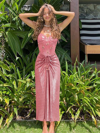 ピンク蝶の装飾が施されたピンクのワンピース水着とプリーツマキシスカートのセット 2025年夏