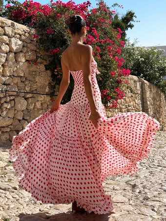 2025年夏向けハート柄ワンピース水着とマキシスカートのセット