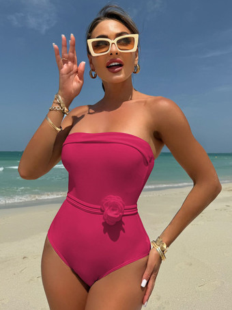 ローズレッド2025年夏向け3Dフラワーアクセサリー付き無地ワンピース水着