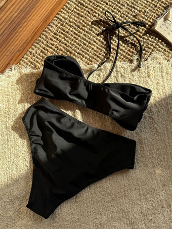 2025年夏向けメタリックフラワーホルターネックビキニ