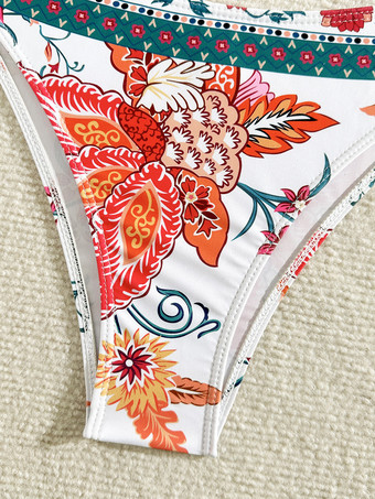 2025年夏向け花柄プリントビキニとサロンラップスカートの3点セット