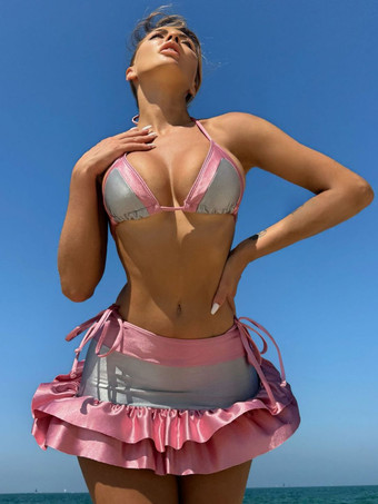 2025年夏向けコントラストビキニとミニスカートの3ピース水着