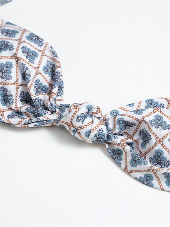 2025年夏のビーチに最適な伸縮性のある紐付きビキニ水着セット