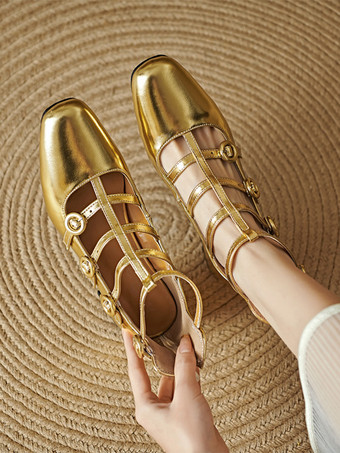 チャンキーヒールパンプス スクエアトゥ ストラップ付き ミッドヒール ヴィンテージシューズ