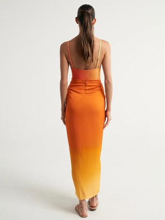 グラデーションワンピース水着とビーチサロンスカートカバーアップセット 2025