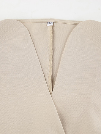 モダンなツーピースコーデセット Vネックベストとワイドレッグパンツ 夏コーデ レディース 2025