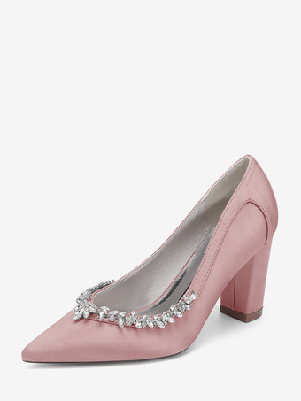 サーモンピンクサテンのウェディングシューズ、ポインテッドトゥ、ラインストーン、チャンキーヒールのブライダルシューズ